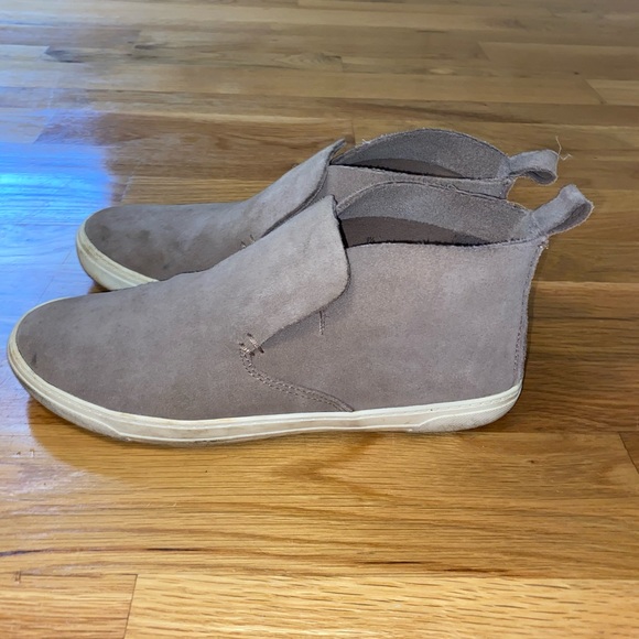 Target Shoes - Picture 3 of 3